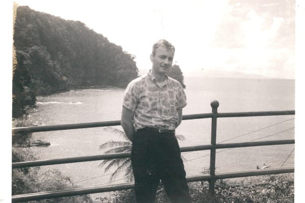 Photo of Lawrence Dausin